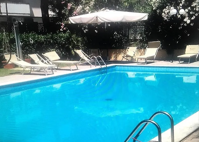 Nelly House - Con Piscina E Posto Auto Al Coperto Appartamento Tortoreto